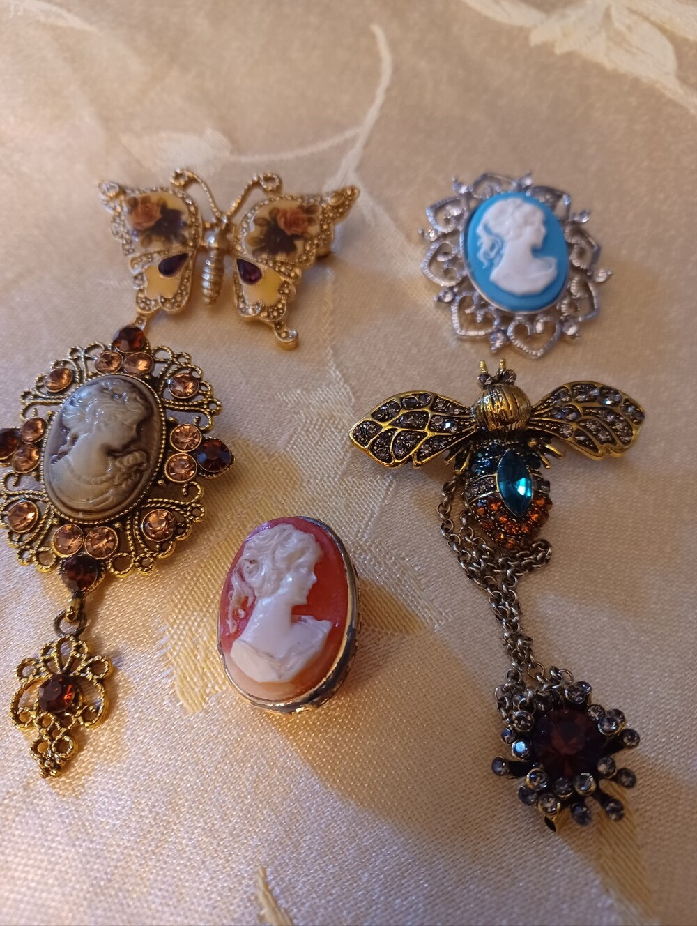 Vintage Brooches Assortment